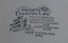 Lade das Bild in den Galerie-Viewer, SPEISETELLER "Country Life" - Keramik / Steingut (Fine Staffordshire Ware), Englisches Landleben Scenen Motiv Dekor, Hand graviert