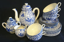 Lade das Bild in den Galerie-Viewer, 2er Set DESSERTTELLER - Porzellan, Abstraktes Girlanden Vogel Blumenblüten Motiv Dekor