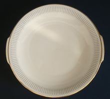 Lade das Bild in den Galerie-Viewer, SERVIER- BEILAGENTELLER - Porzellan, Goldrand Griff Linien Striche Punkte Relief Motiv Dekor