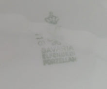 Lade das Bild in den Galerie-Viewer, SERVIER- BEILAGENTELLER - Porzellan, Goldrand Griff Linien Striche Punkte Relief Motiv Dekor