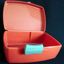 Lade das Bild in den Galerie-Viewer, BROTDOSEN -BOX MIT SCHALENEINLAGE "Dragons" - Kunststoff, Dreamworks Drachen zähmen leicht gemacht Movie Film Motiv Dekor, Verschließ- & Aufklappbar