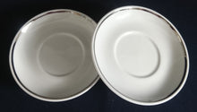 Lade das Bild in den Galerie-Viewer, 2er Set UNTERTASSEN - Porzellan, Silberrand Klassisch Dekor