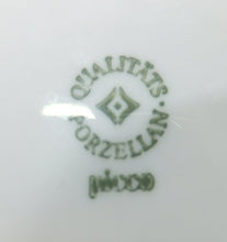 Lade das Bild in den Galerie-Viewer, 2er Set UNTERTASSEN - Porzellan, Silberrand Klassisch Dekor