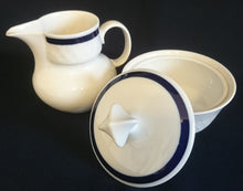 Lade das Bild in den Galerie-Viewer, MILCHKÄNNCHEN - Fine China Porzellan, Echt Kobalt Klassisch Zweifarbig Dekor