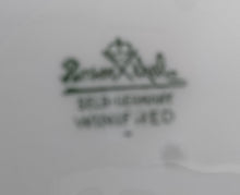 Lade das Bild in den Galerie-Viewer, SERVIERPLATTE "Winifred" - Porzellan, Blumen / Linien Klassisch Dekor