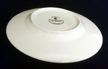 Lade das Bild in den Galerie-Viewer, 2er Set UNTERTASSEN - Fine Porzellan, Zweifärbiger Dekorrand