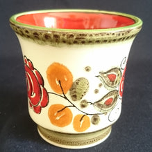 Lade das Bild in den Galerie-Viewer, 2er Set 2er KAFFEEGEDECKE "Tirol" - Keramik / Steingut, Rosen Motiv Dekor, Handbemalt