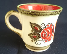 Lade das Bild in den Galerie-Viewer, 3er KAFFEEGEDECK "Tirol" - Keramik / Steingut, Rosen Motiv Dekor, Handbemalt