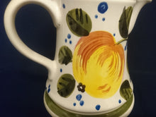 Lade das Bild in den Galerie-Viewer, 3er Set KAFFEEKANNE MIT DECKEL / MILCHKÄNNCHEN / ZUCKERDOSE OHNE DECKEL "Madeira" - Keramik / Steingut, Sonnenblumen Blüten Pflanzen Motiv Randdekor, Handbemalt