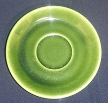 Lade das Bild in den Galerie-Viewer, 2er Set UNTERTASSEN "Madeira" - Keramik / Steingut, Linien Rand Einfärbiges Dekor, Handbemalt