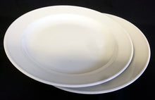 Lade das Bild in den Galerie-Viewer, SPEISETELLER - Porzellan, Einfärbig Klassisch Dekor (230mm)