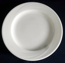 Lade das Bild in den Galerie-Viewer, DESSERTTELLER - Porzellan, Einfärbiges Wellen Dekor
