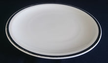 Lade das Bild in den Galerie-Viewer, 2er Set DESSERTTELLER - Porzellan, Silberrand Linien Dekor