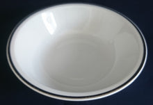 Lade das Bild in den Galerie-Viewer, SCHÜSSEL - Porzellan, Silberrand Linien Dekor