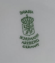 Lade das Bild in den Galerie-Viewer, SCHÜSSEL - Porzellan, Silberrand Linien Dekor