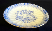 Lade das Bild in den Galerie-Viewer, UNTERTASSE - Porzellan, Asiatischer Garten Flora Blumen Pflanzen Abstrakt Motiv Goldrand Dekor