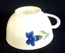 Lade das Bild in den Galerie-Viewer, 2er TEEGEDECK - Porzellan, Enzian Blumenblüten Goldrand Dekor