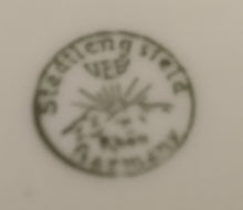 Lade das Bild in den Galerie-Viewer, UNTERTASSE - Porzellan, Blaue Enzian Blumen Blüten Pflanzen Motiv Randdekor