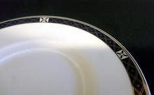 Lade das Bild in den Galerie-Viewer, 2er Set 2er KAFFEEGEDECKE "Classica" - Porzellan, Geometrischer X Kreuz Rand Dekor