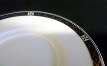 Lade das Bild in den Galerie-Viewer, 2er KAFFEEGEDECK "Classica" - Porzellan, Geometrischer X Kreuz Rand Dekor