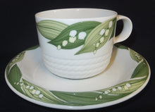 Lade das Bild in den Galerie-Viewer, DESSERTTELLER - Porzellan, Maiglöckchen-Blumen Dekor