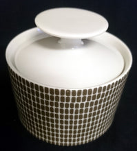 Lade das Bild in den Galerie-Viewer, ZUCKERDOSE MIT DECKEL - Porzellan, Mauer Schachbrett Waben Abstrakt Dekor