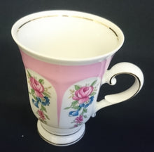 Lade das Bild in den Galerie-Viewer, ESPRESSOTASSE - Porzellan, Goldrand Linien Blumen Motiv Dekor