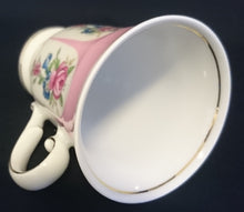 Lade das Bild in den Galerie-Viewer, ESPRESSOTASSE - Porzellan, Goldrand Linien Blumen Motiv Dekor