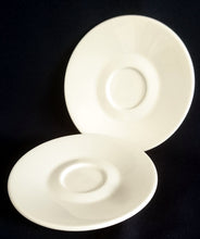 Lade das Bild in den Galerie-Viewer, MOCCA UNTERTASSE - Porzellan, Einfärbiges Klassisch Dekor