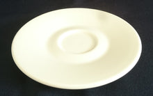 Lade das Bild in den Galerie-Viewer, MOCCA UNTERTASSE - Porzellan, Einfärbiges Klassisch Dekor