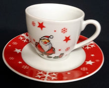 Lade das Bild in den Galerie-Viewer, 2er KAFFEEGEDECK "Santa" - Porzellan, Weihnachtsmann Nikolaus Sterne Schneeflocken Geschenke Motiv Dekor