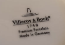 Lade das Bild in den Galerie-Viewer, KAFFEETASSE - Porzellan, Geometrisches Strich Linien Rand Punkte Karo Motiv Dekor