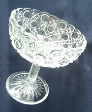 Lade das Bild in den Galerie-Viewer, EISBECHER - Hartglas, Kreisförmiges Geometrisches Dekor