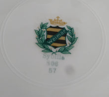 Lade das Bild in den Galerie-Viewer, SCHALE "Sybills" - Porzellan, Goldrand Flora Pflanzen Blumen Blüten Motiv Dekor