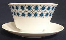 Lade das Bild in den Galerie-Viewer, SAUCIER - Porzellan, Kreise Pluszeichen Abstrakt Dekor