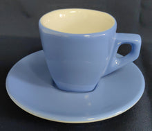 Lade das Bild in den Galerie-Viewer, 9er Set ESPRESSOGEDECKE &amp; STÄNDER - Porzellan Metall, Einfärbiges Modernes Alfredo Aufschrift Motiv Dekor
