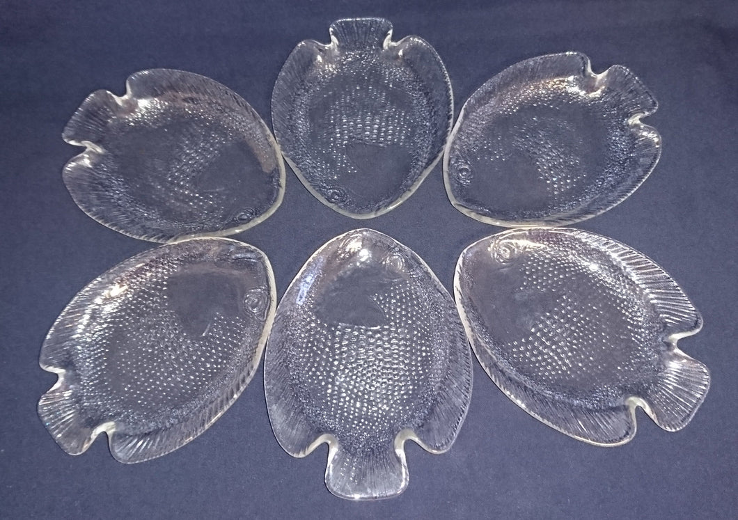 6er Set ABLAGESCHÄLCHEN - Hartglas, Fischform Schuppen Punkte Kreise Relief Motiv Dekor