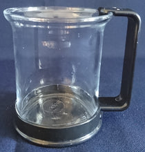 Lade das Bild in den Galerie-Viewer, 2er Set TEETASSEN - Hartglas &amp; Kunststoff, Modernes Zweifärbiges Motiv Design Dekor
