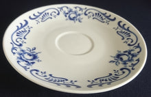 Lade das Bild in den Galerie-Viewer, 2er TEEGEDECK "Henriette" - Porzellan Inglazed, Flora Rosenblumen Blüten Blatt Blätter Motiv Dekor
