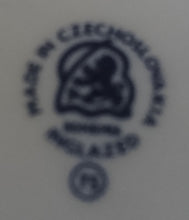 Lade das Bild in den Galerie-Viewer, 2er ESPRESSO GEDECK - Porzellan Inglazed, Traditionelles Zwiebelmuster Motiv Dekor
