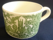 Lade das Bild in den Galerie-Viewer, 2er Set KAFFEETASSEN - Keramik / Steingut, Flora Natur Landschaft Haus Häuser Baum Bäume Motiv Dekor
