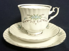 Lade das Bild in den Galerie-Viewer, 2er Set KAFFEETASSEN - Porzellan, Platin Linien Rand Flora Blumen Blüten Pflanzen Motiv Dekor
