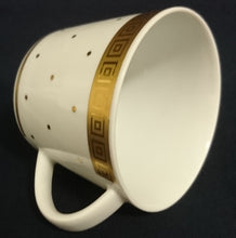 Lade das Bild in den Galerie-Viewer, 3er KAFFEEGEDECK - Porzellan, Goldrand Breite Streifen Vierecke Quadrate Schachbrett Punkte Motiv Dekor
