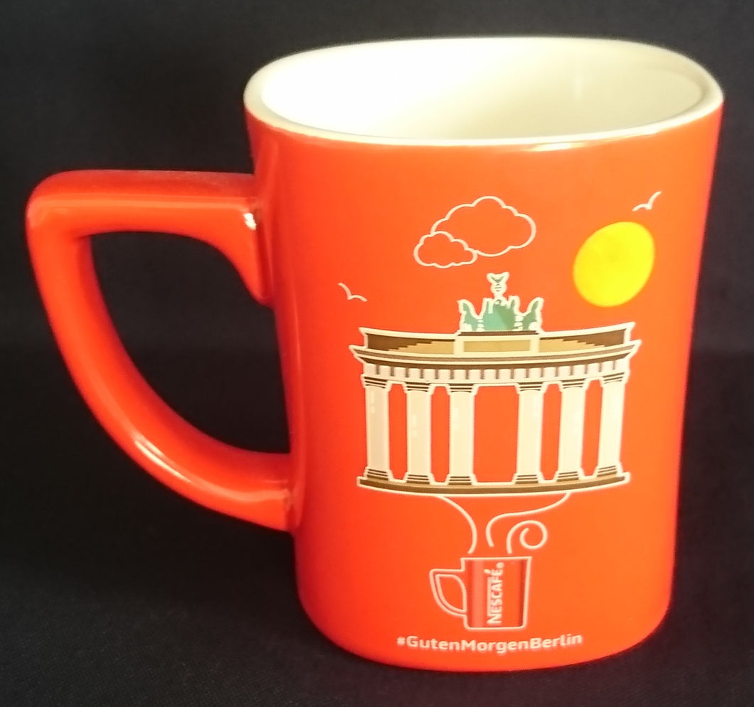 THERMO KAFFEETASSE - Porzellan, Twitter #GoodMorningBerlin Nescafe Aufschrift Brandenburger Tor Motiv Dekor