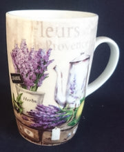 Lade das Bild in den Galerie-Viewer, KAFFEETASSE ~POTT &quot;Casa de Engel&quot;- Porzellan, Flora Lavendel Blumentopf Kaffeekanne Aufschrift Motiv Dekor
