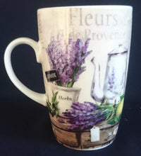 Lade das Bild in den Galerie-Viewer, KAFFEETASSE ~POTT &quot;Casa de Engel&quot;- Porzellan, Flora Lavendel Blumentopf Kaffeekanne Aufschrift Motiv Dekor
