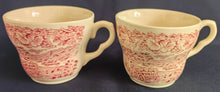 Lade das Bild in den Galerie-Viewer, TEETASSE - Keramik / Steingut, Flora Planzen Blumenblüten Holzwagen Baum Bäume Motiv Dekor
