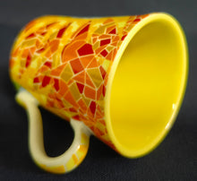 Lade das Bild in den Galerie-Viewer, 2er Set 2er ESPRESSOGEDECKE - Porzellan, Abstrakt Geometrisch Diamanten Glas Splitter Motiv Dekor
