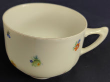 Lade das Bild in den Galerie-Viewer, 2er Set KAFFEETASSEN - Porzellan, Florale Blumen Blüten Pflanzen Gold Linien Motiv Dekor
