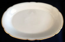 Lade das Bild in den Galerie-Viewer, BEILAGEN~ SERVIERPLATTE - Keramik / Steingut, Doppelter Goldrand Relief Motiv Dekor (BC)
